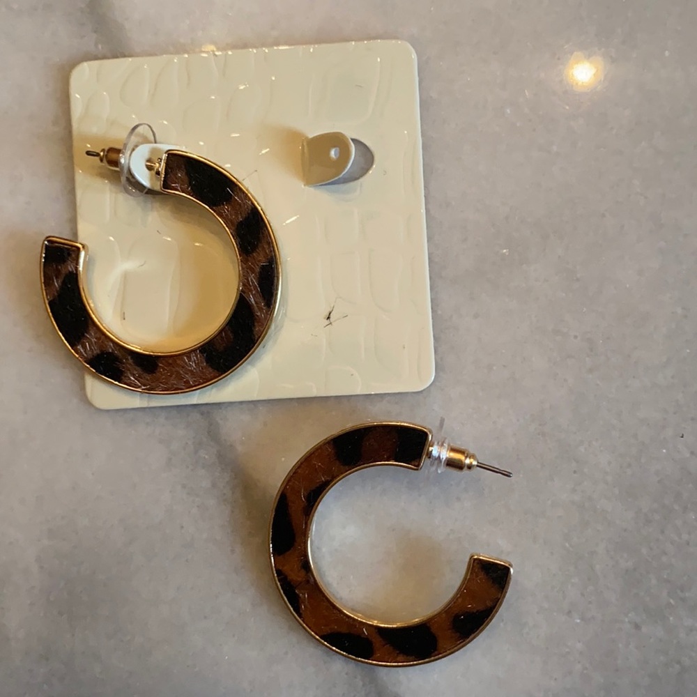 Leopard Inlay Hoop Earrings